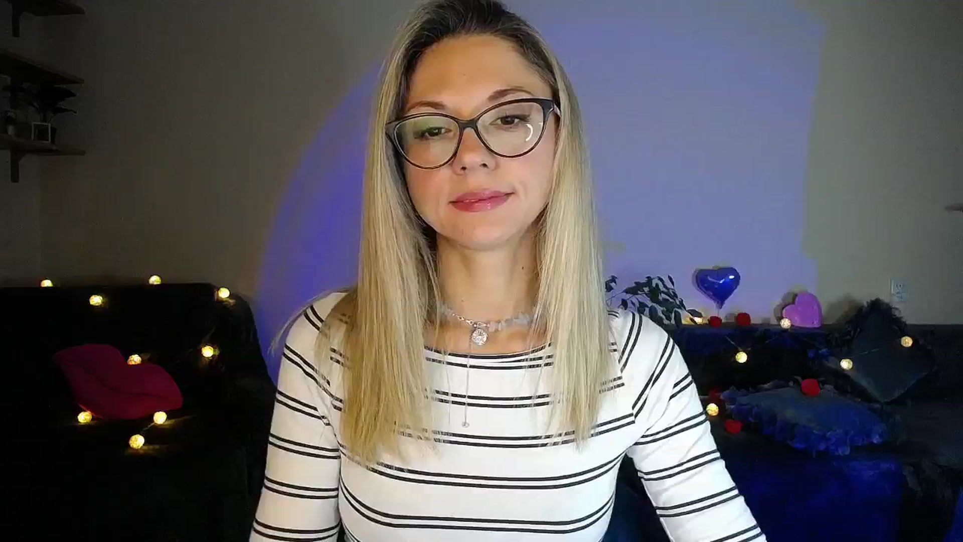 Gallery image thumbnail from Sunshine_alis's myfreecams stream on, 10/06/2025, 16:56 image 1 of 20