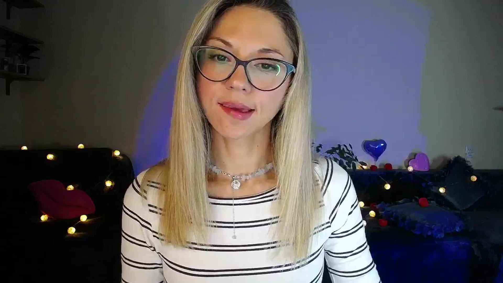 Gallery image thumbnail from Sunshine_alis's myfreecams stream on, 10/06/2025, 16:56 image 4 of 20