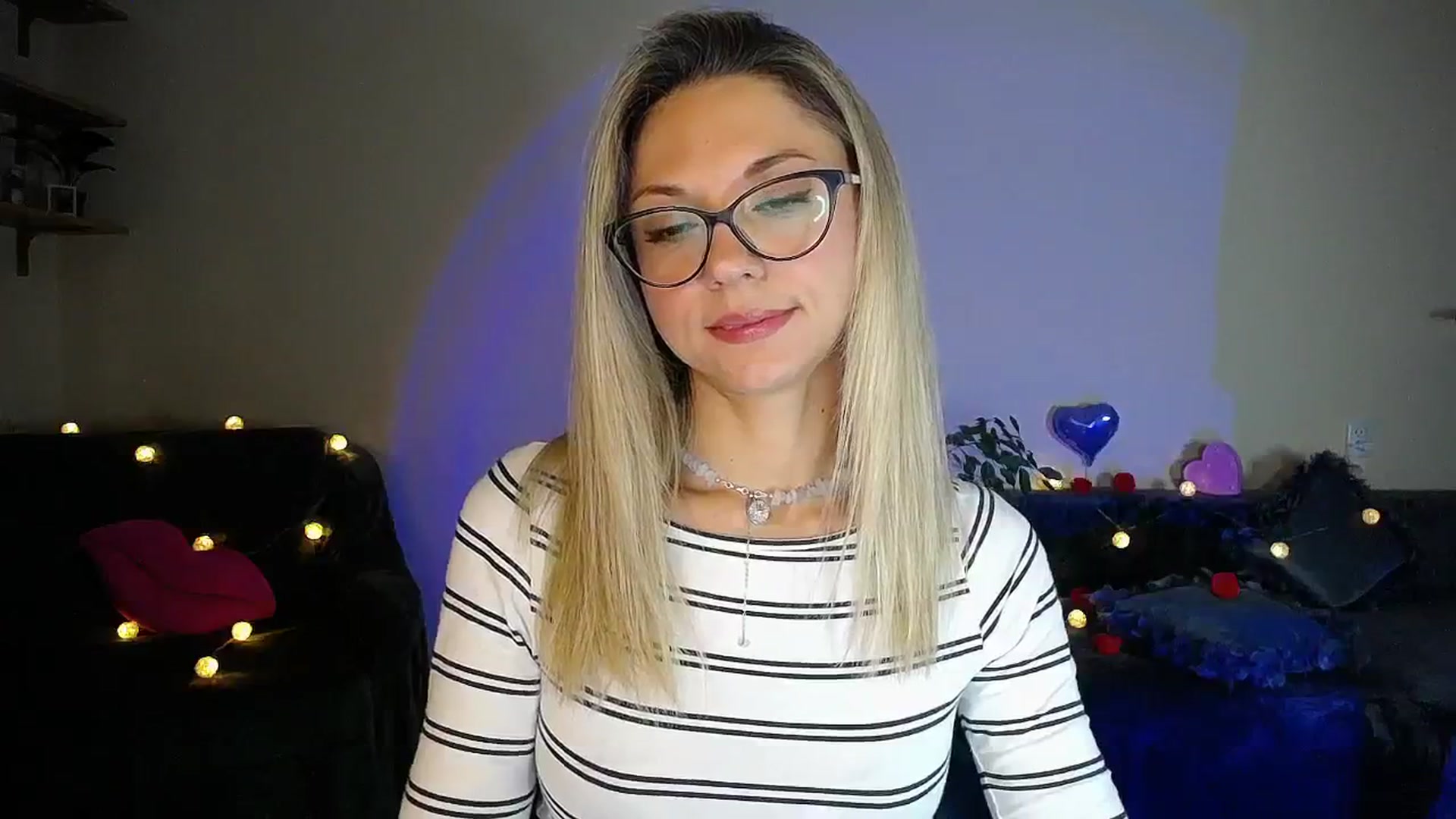 Gallery image thumbnail from Sunshine_alis's myfreecams stream on, 10/06/2025, 16:56 image 3 of 20