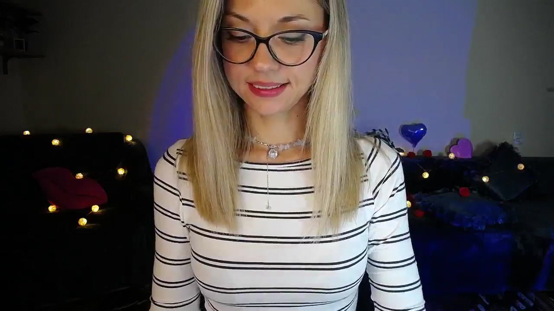 Gallery image thumbnail from Sunshine_alis's myfreecams stream on, 10/06/2025, 16:56 image 18 of 20