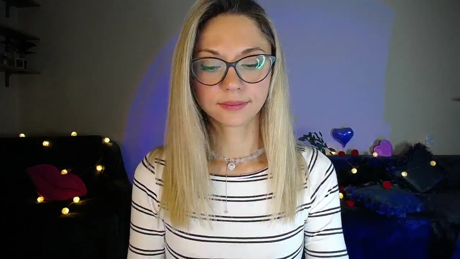 Gallery image thumbnail from Sunshine_alis's myfreecams stream on, 10/06/2025, 16:56 image 6 of 20