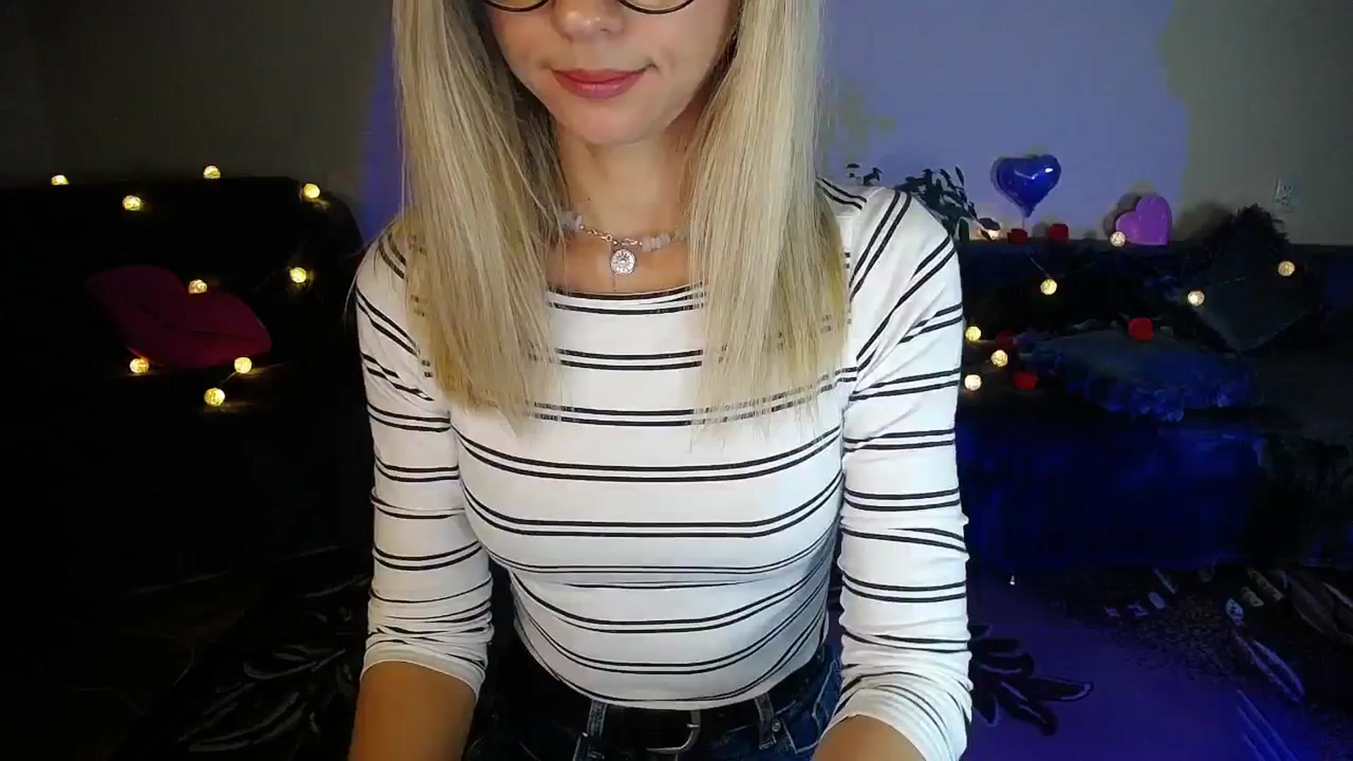 Gallery image thumbnail from Sunshine_alis's myfreecams stream on, 10/06/2025, 19:43 image 7 of 20