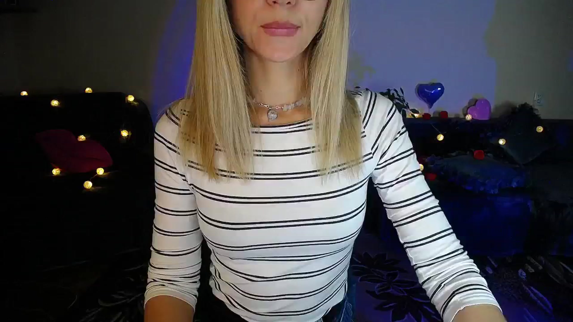 Gallery image thumbnail from Sunshine_alis's myfreecams stream on, 10/06/2025, 19:43 image 13 of 20
