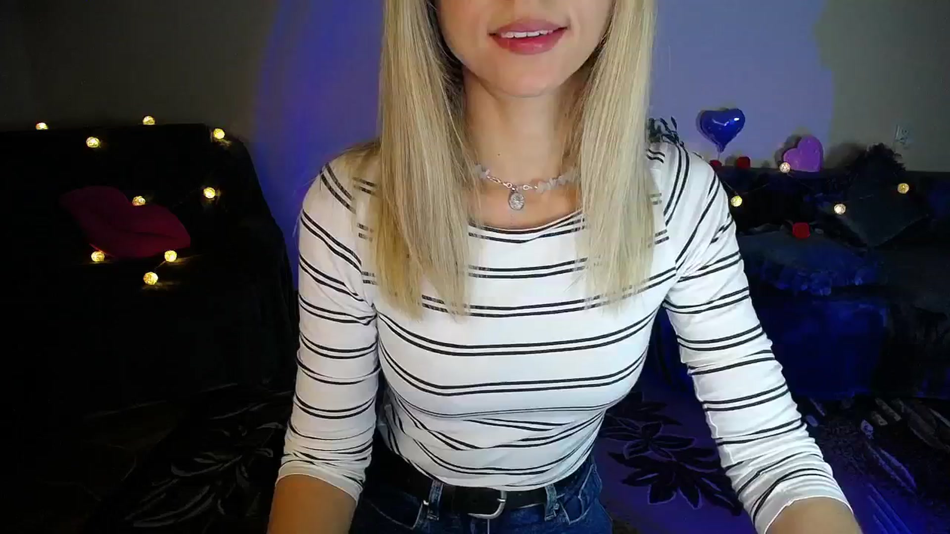 Gallery image thumbnail from Sunshine_alis's myfreecams stream on, 10/06/2025, 19:43 image 10 of 20
