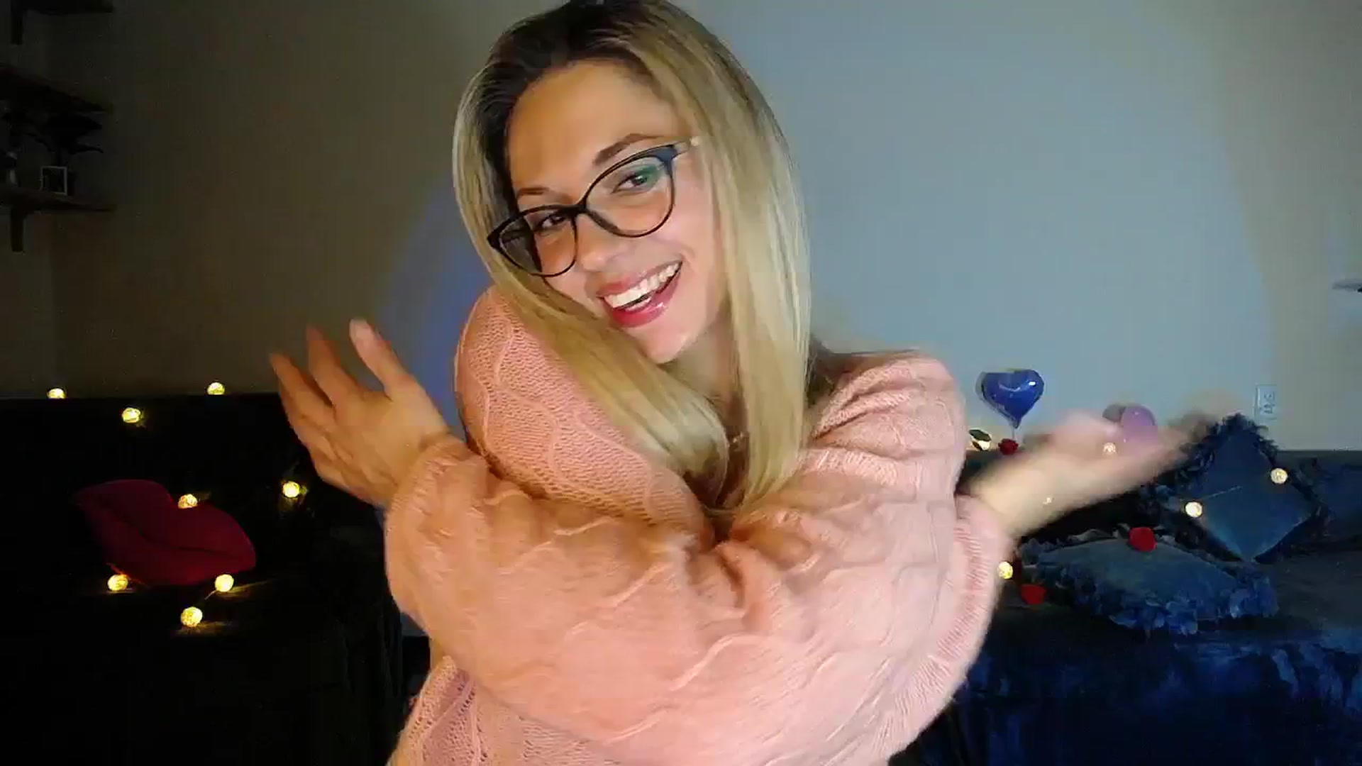 Gallery image thumbnail from Sunshine_alis's myfreecams stream on, 10/07/2025, 15:30 image 11 of 20