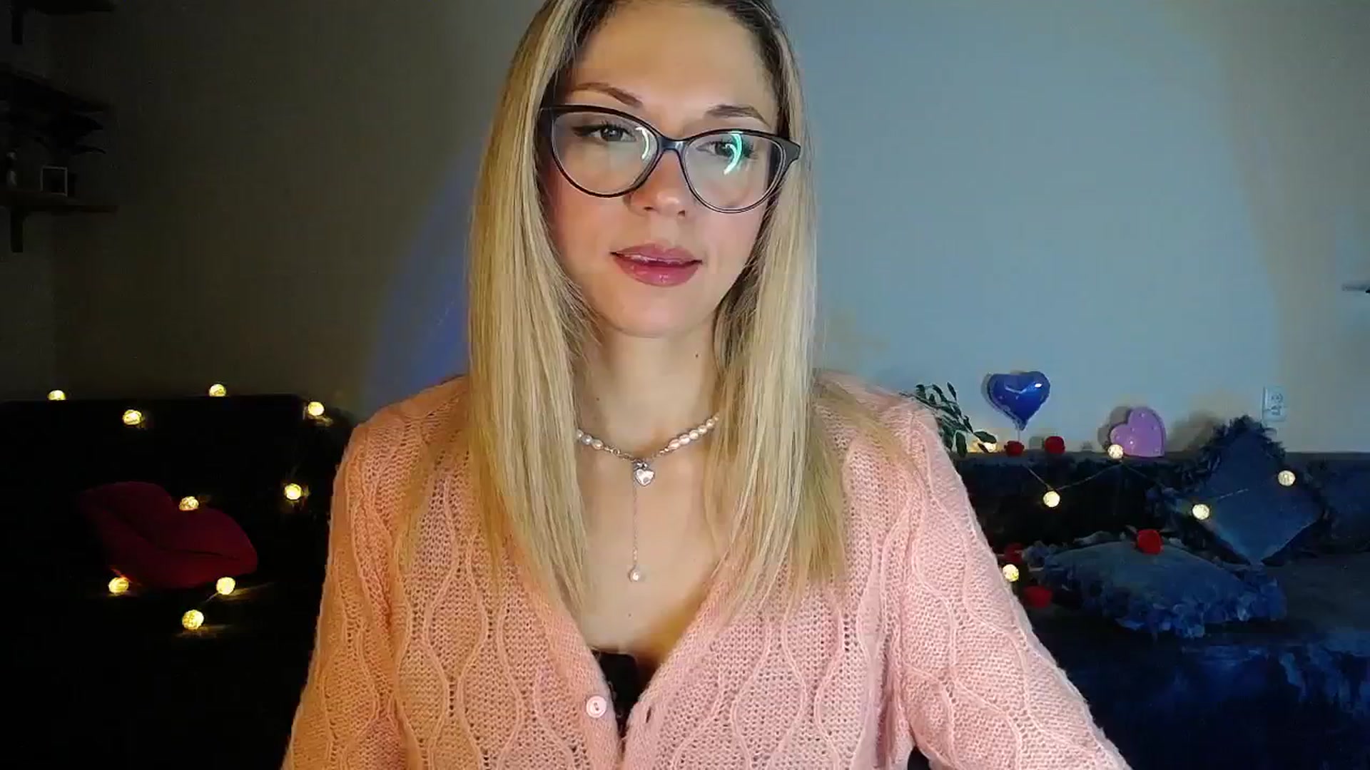Gallery image thumbnail from Sunshine_alis's myfreecams stream on, 10/07/2025, 15:30 image 8 of 20