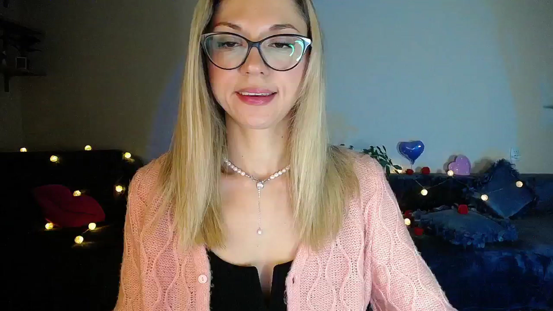 Gallery image thumbnail from Sunshine_alis's myfreecams stream on, 10/07/2025, 17:08 image 2 of 20