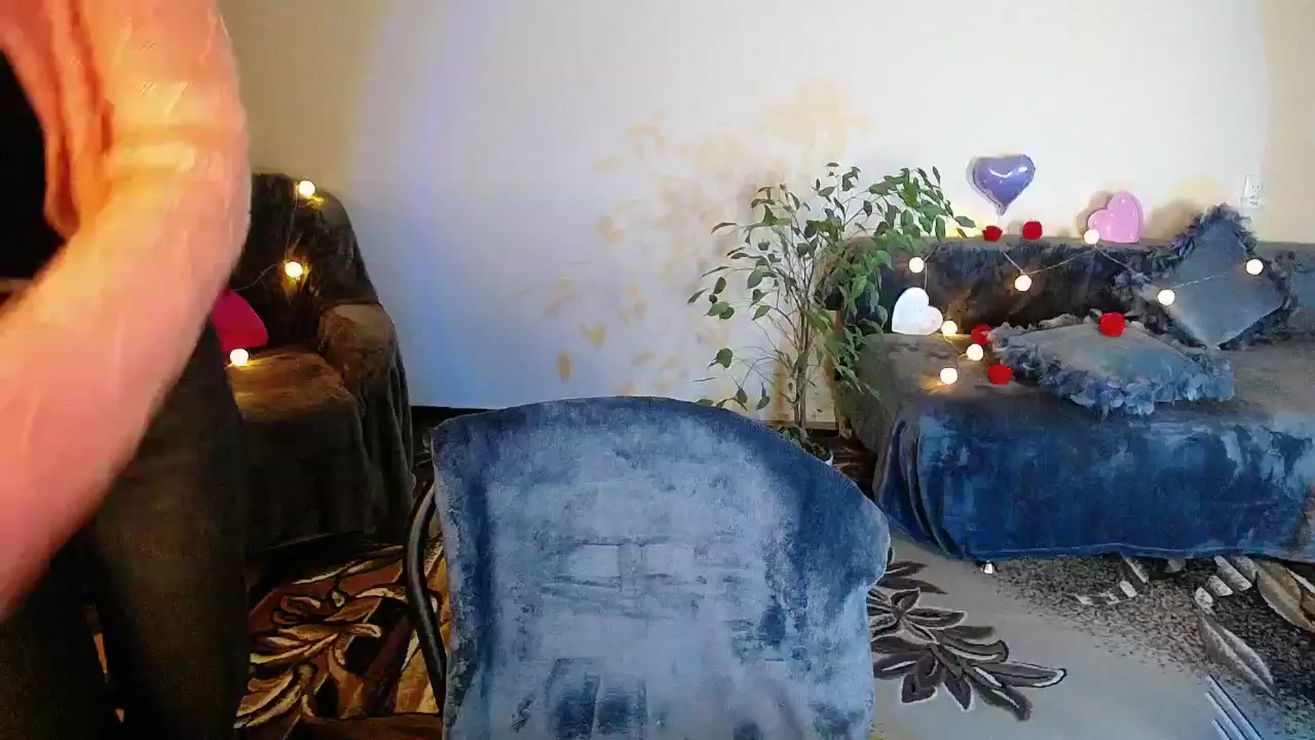 Gallery image thumbnail from Sunshine_alis's myfreecams stream on, 10/07/2025, 17:08 image 14 of 20