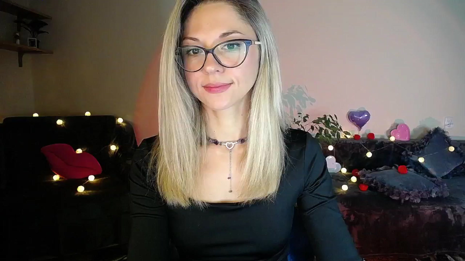 Gallery image thumbnail from Sunshine_alis's myfreecams stream on, 10/08/2025, 16:49 image 19 of 20