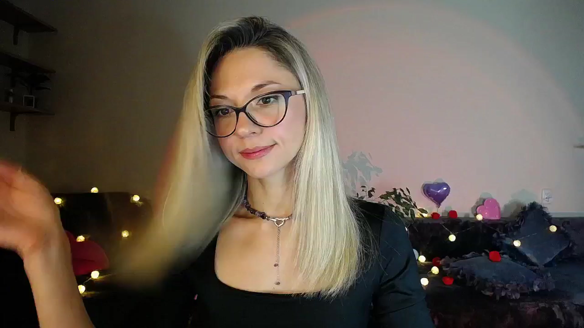 Gallery image thumbnail from Sunshine_alis's myfreecams stream on, 10/08/2025, 16:49 image 12 of 20
