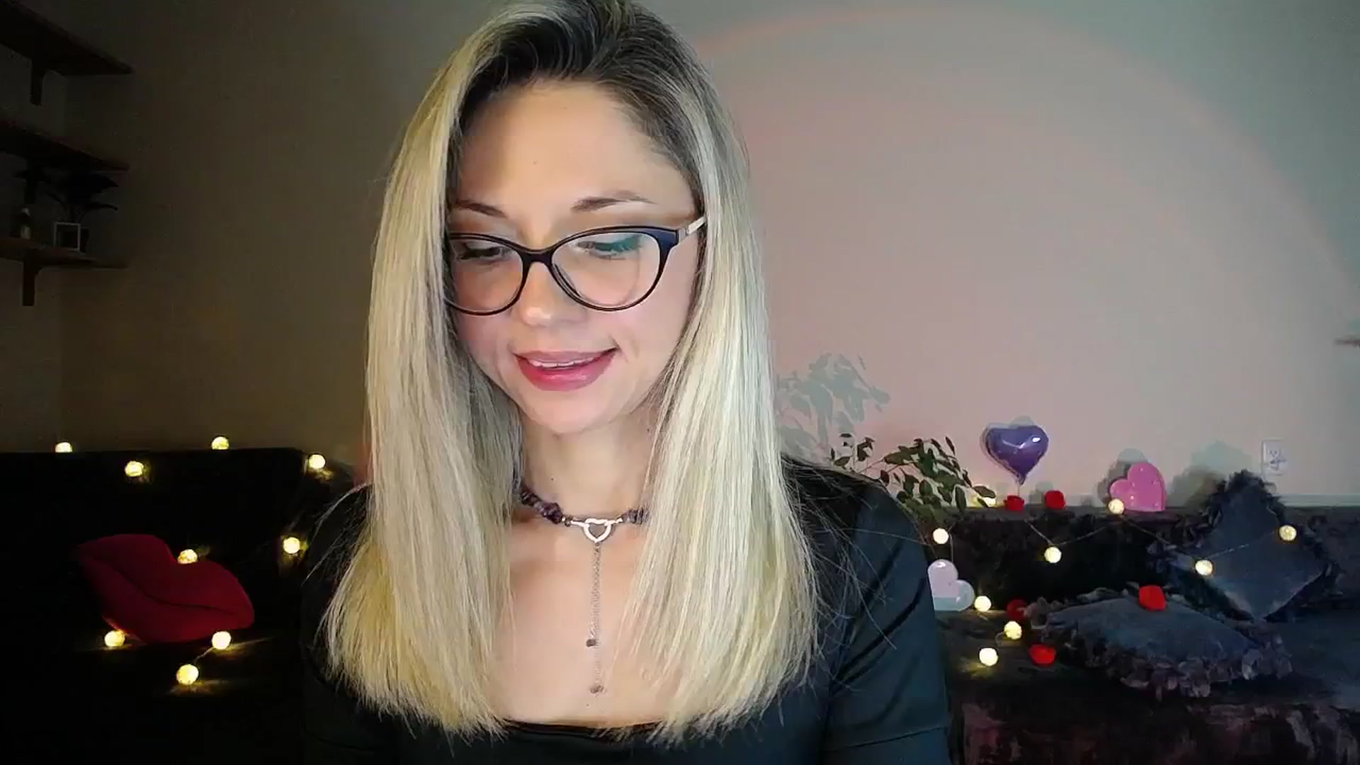 Gallery image thumbnail from Sunshine_alis's myfreecams stream on, 10/08/2025, 16:49 image 11 of 20