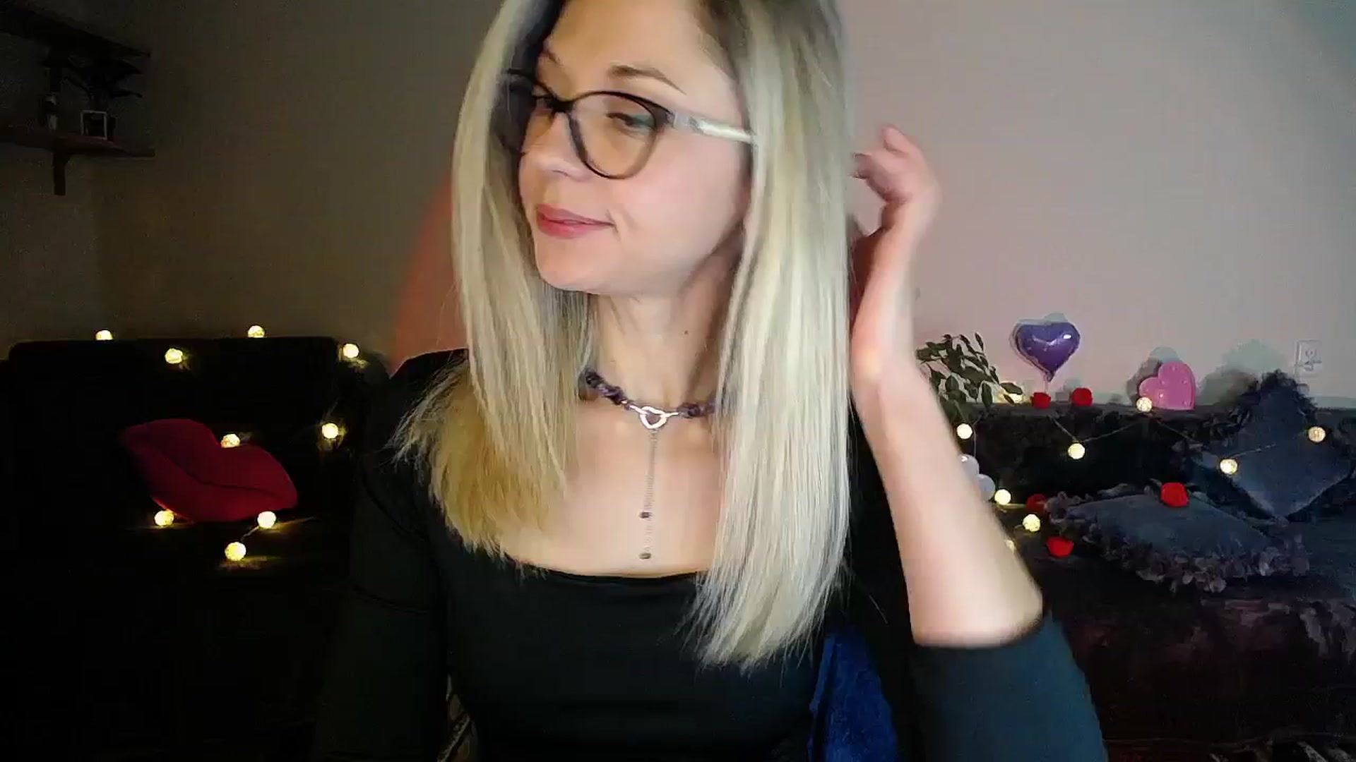 Gallery image thumbnail from Sunshine_alis's myfreecams stream on, 10/08/2025, 16:49 image 14 of 20