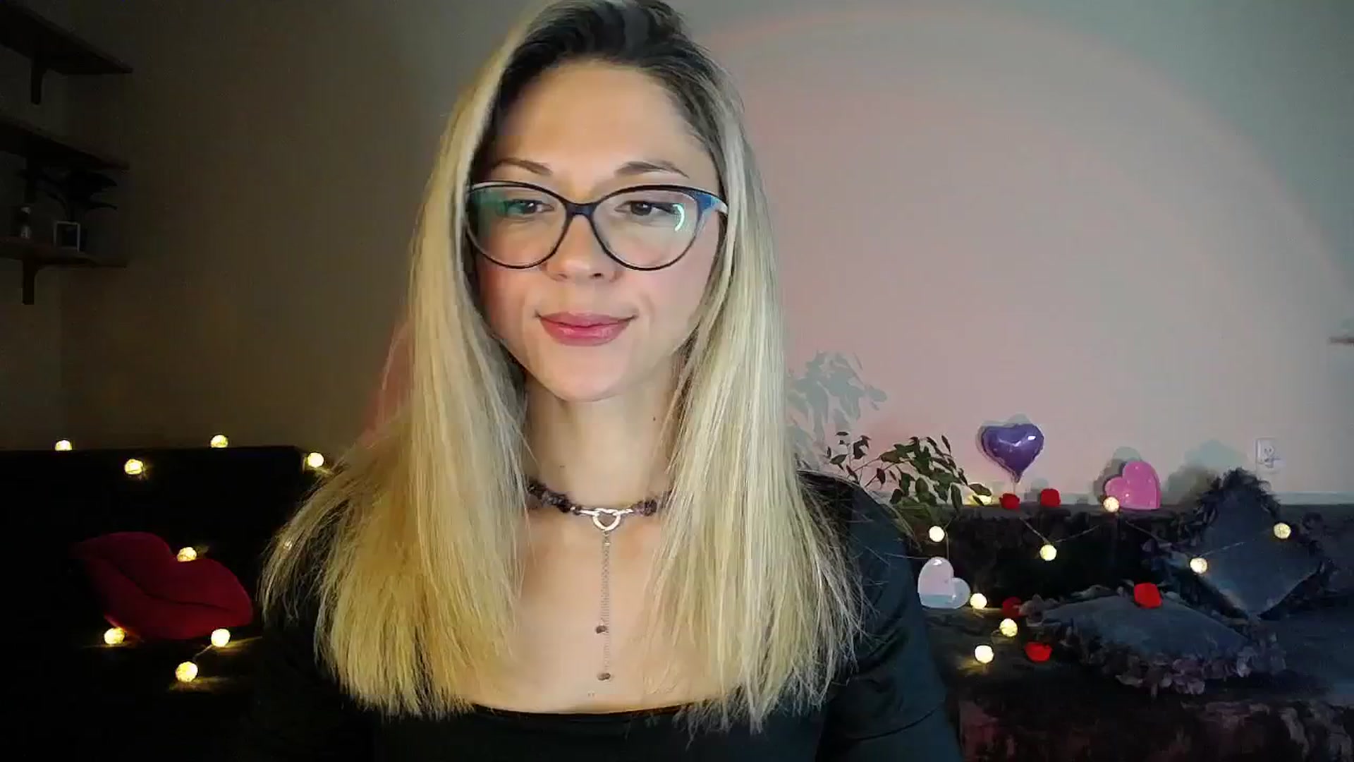 Gallery image thumbnail from Sunshine_alis's myfreecams stream on, 10/08/2025, 16:49 image 9 of 20