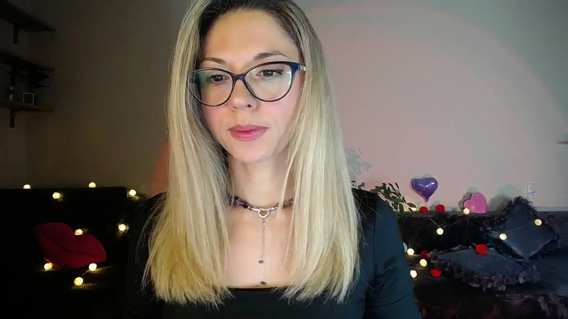 Gallery image thumbnail from Sunshine_alis's myfreecams stream on, 10/08/2025, 16:49 image 1 of 20
