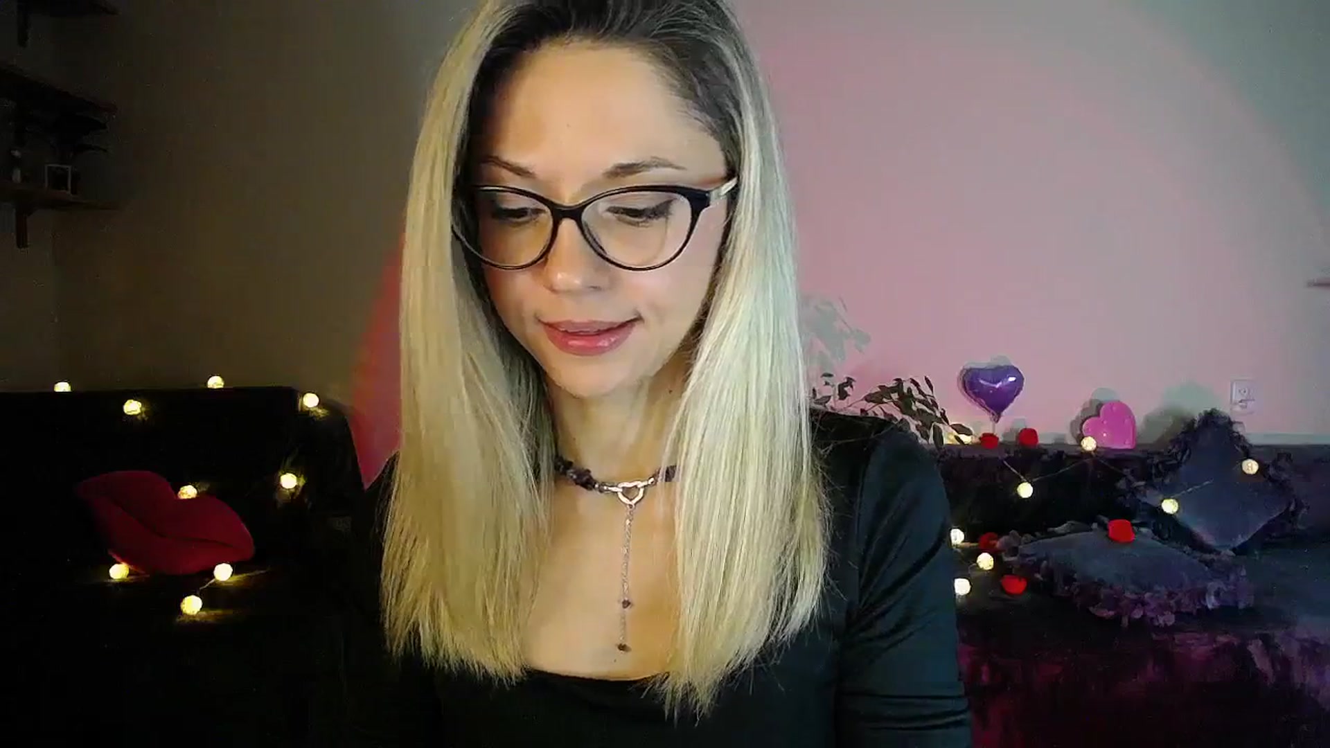 Gallery image thumbnail from Sunshine_alis's myfreecams stream on, 10/08/2025, 19:42 image 20 of 20