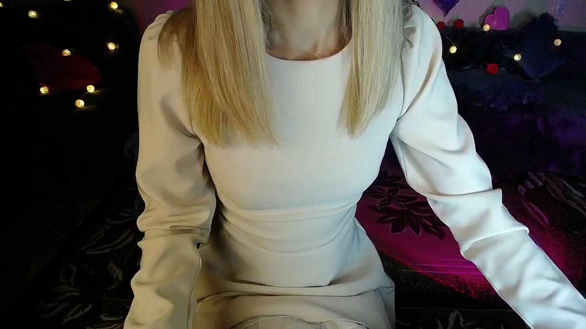 Gallery image thumbnail from Sunshine_alis's myfreecams stream on, 10/09/2025, 19:46 image 9 of 20