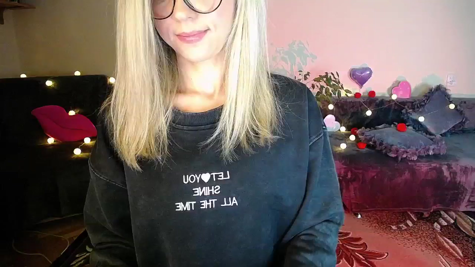 Gallery image thumbnail from Sunshine_alis's myfreecams stream on, 10/10/2025, 18:47 image 16 of 20