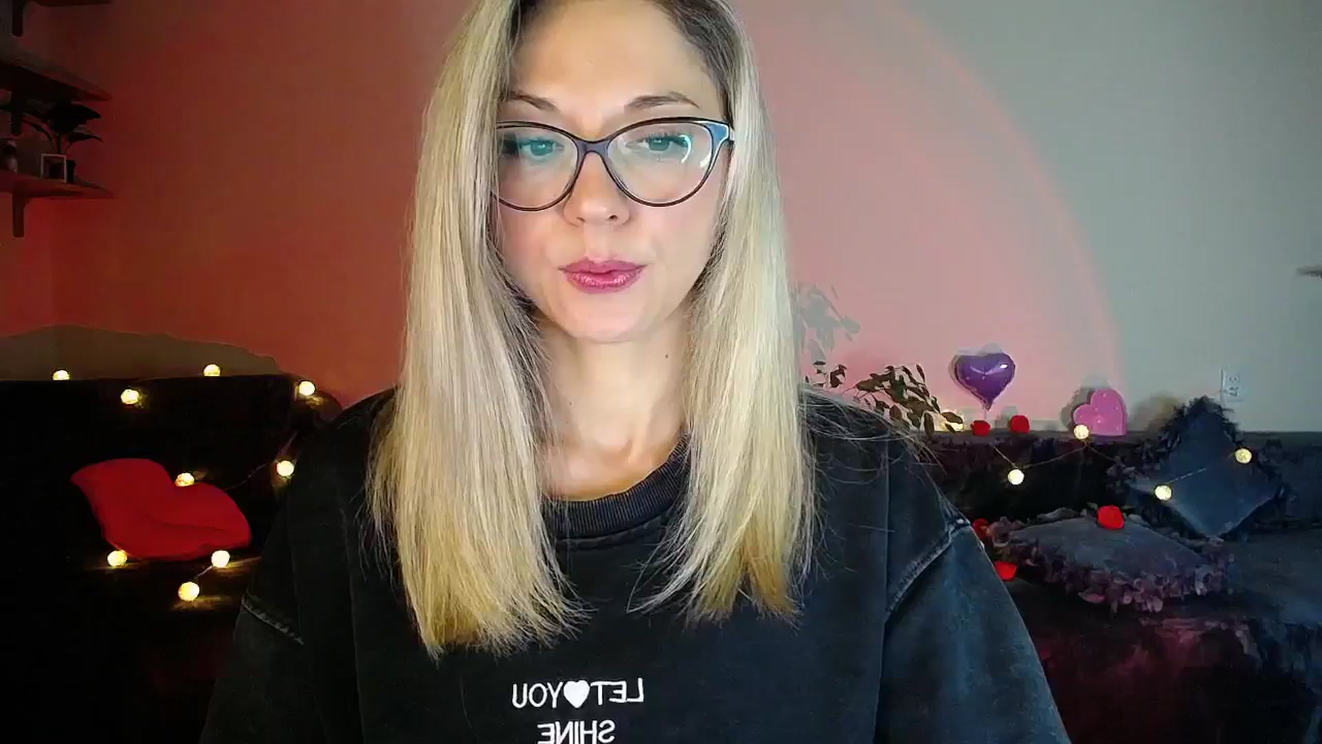 Gallery image thumbnail from Sunshine_alis's myfreecams stream on, 10/10/2025, 19:56 image 1 of 20
