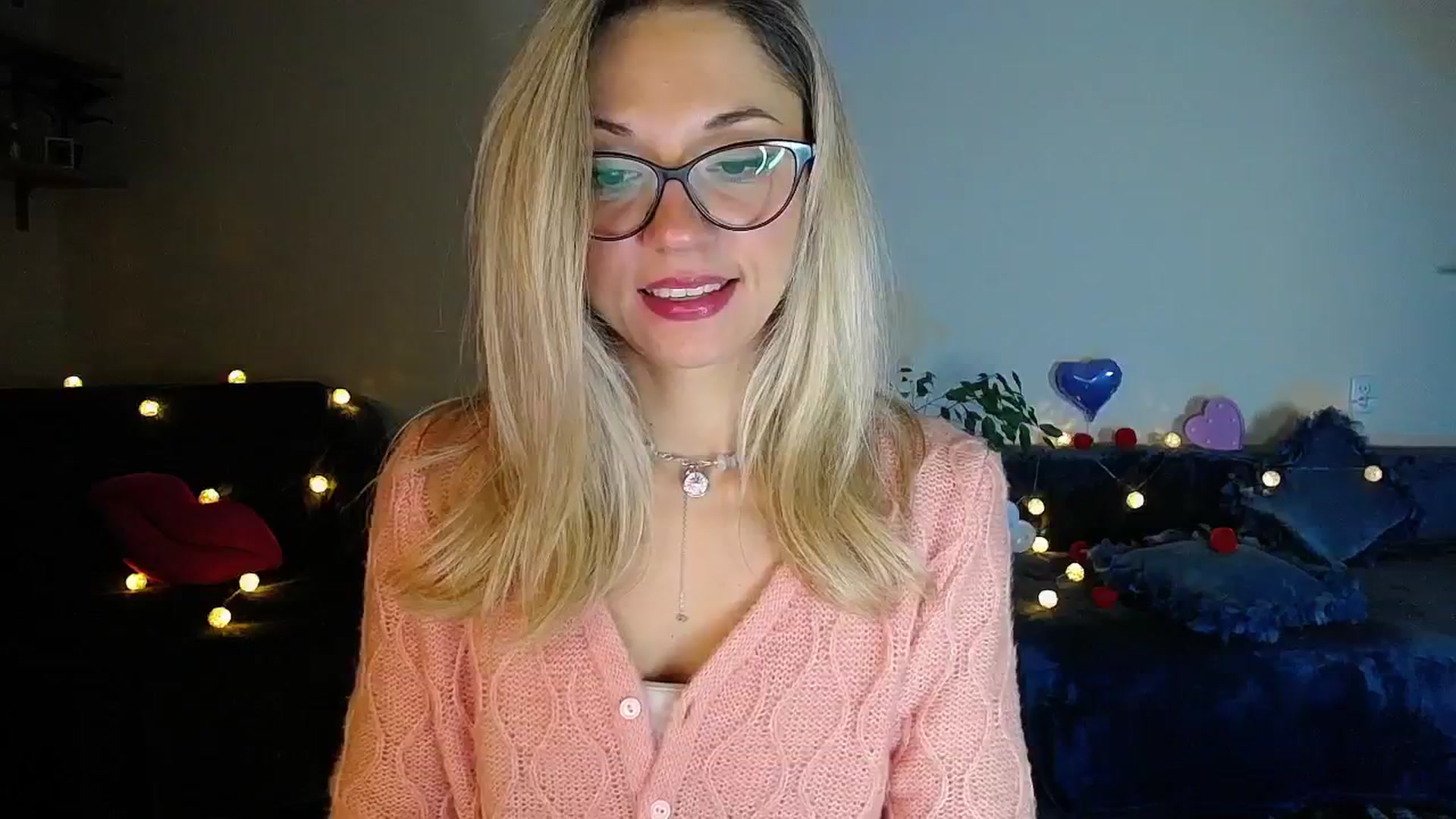 Gallery image thumbnail from Sunshine_alis's myfreecams stream on, 10/11/2025, 17:04 image 1 of 20