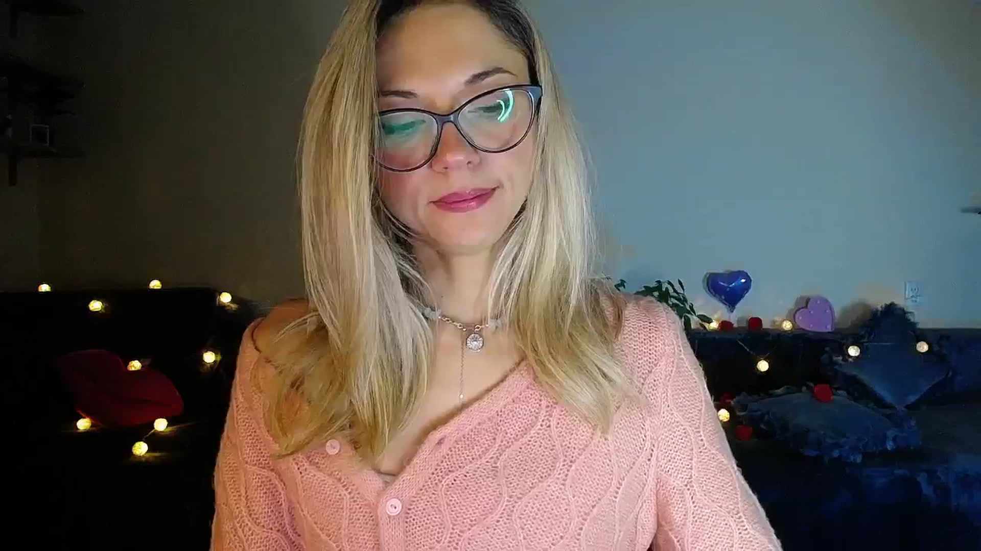 Gallery image thumbnail from Sunshine_alis's myfreecams stream on, 10/11/2025, 17:04 image 7 of 20