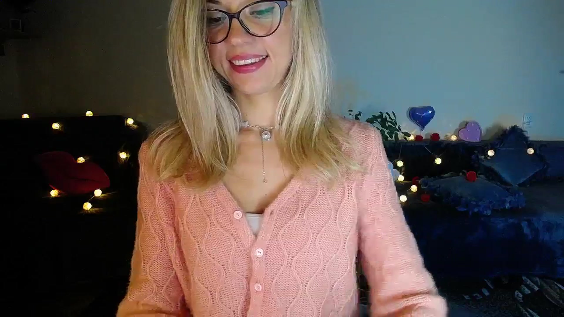 Gallery image thumbnail from Sunshine_alis's myfreecams stream on, 10/11/2025, 17:04 image 16 of 20