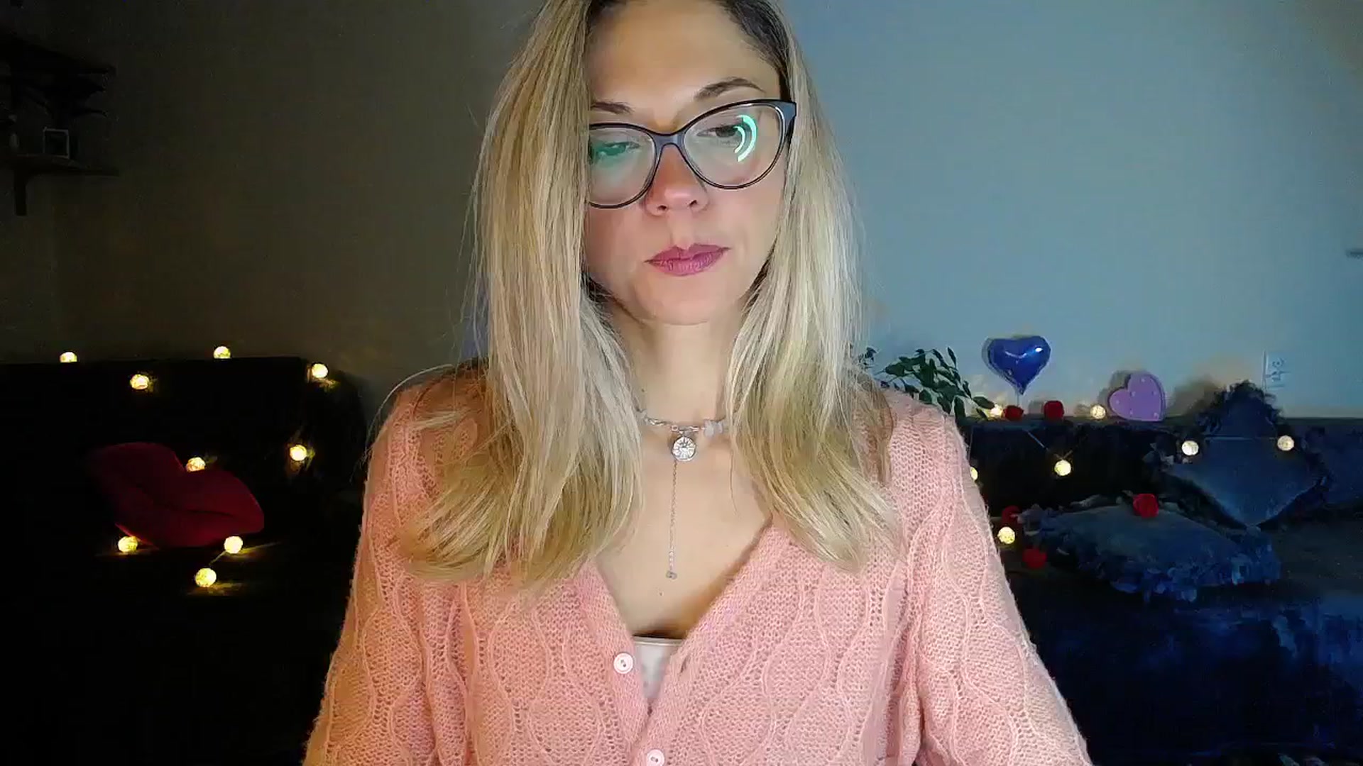 Gallery image thumbnail from Sunshine_alis's myfreecams stream on, 10/11/2025, 17:04 image 2 of 20
