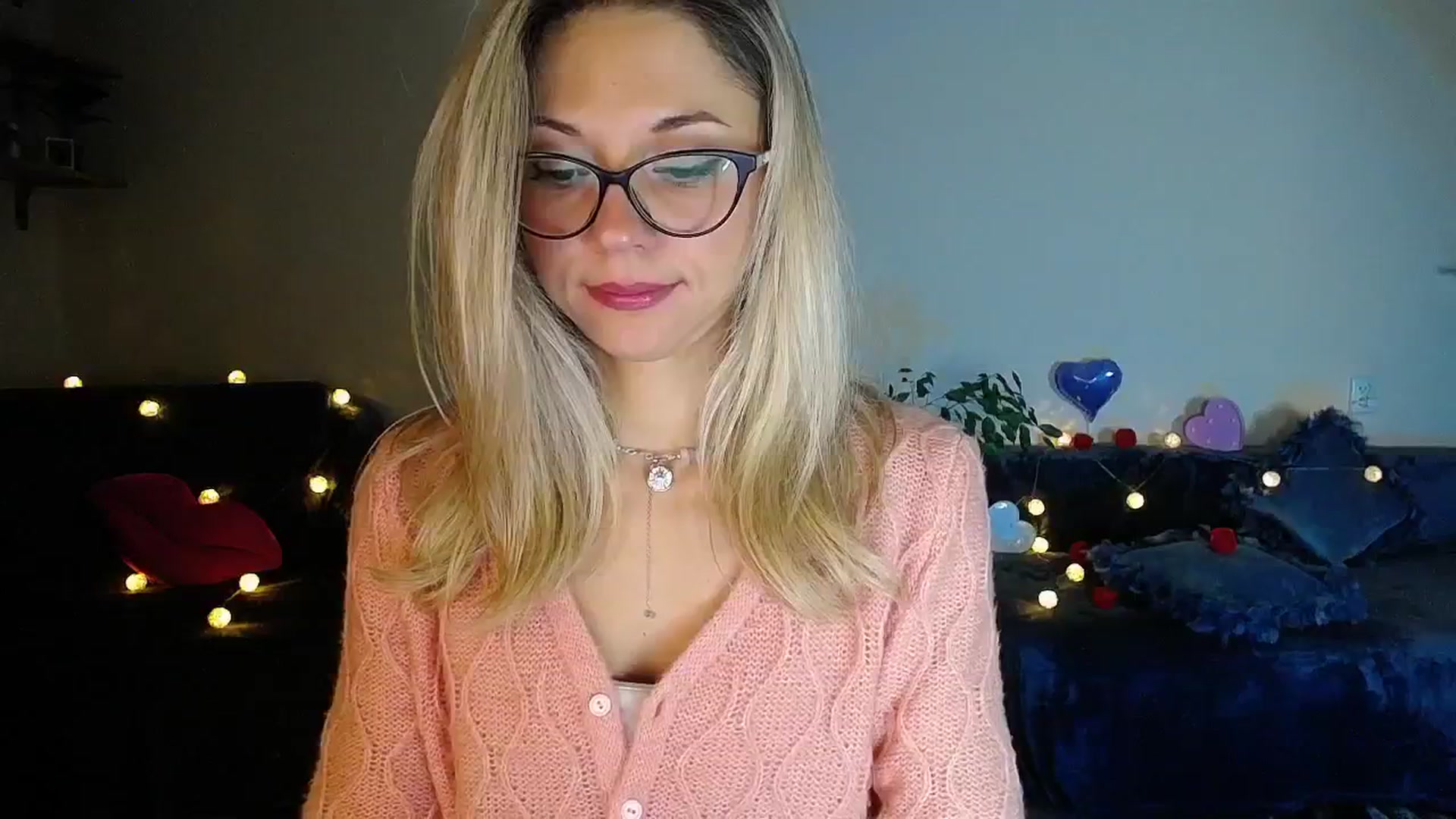 Gallery image thumbnail from Sunshine_alis's myfreecams stream on, 10/11/2025, 17:04 image 3 of 20