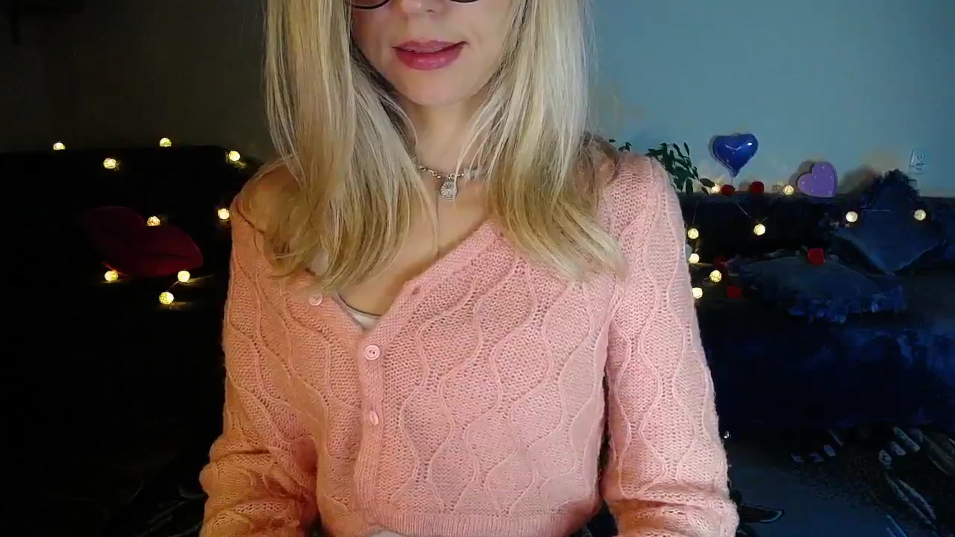 Gallery image thumbnail from Sunshine_alis's myfreecams stream on, 10/11/2025, 17:04 image 10 of 20