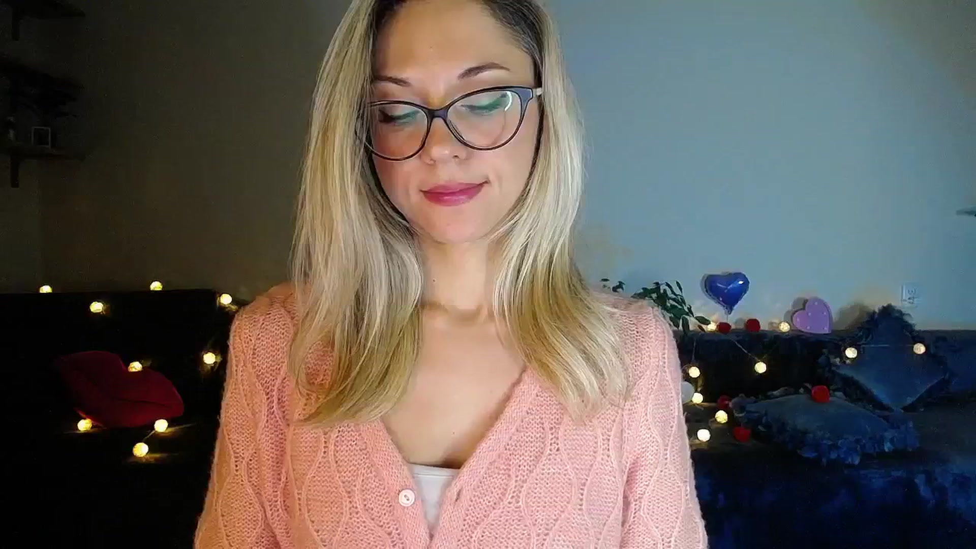 Gallery image thumbnail from Sunshine_alis's myfreecams stream on, 10/11/2025, 19:40 image 13 of 20