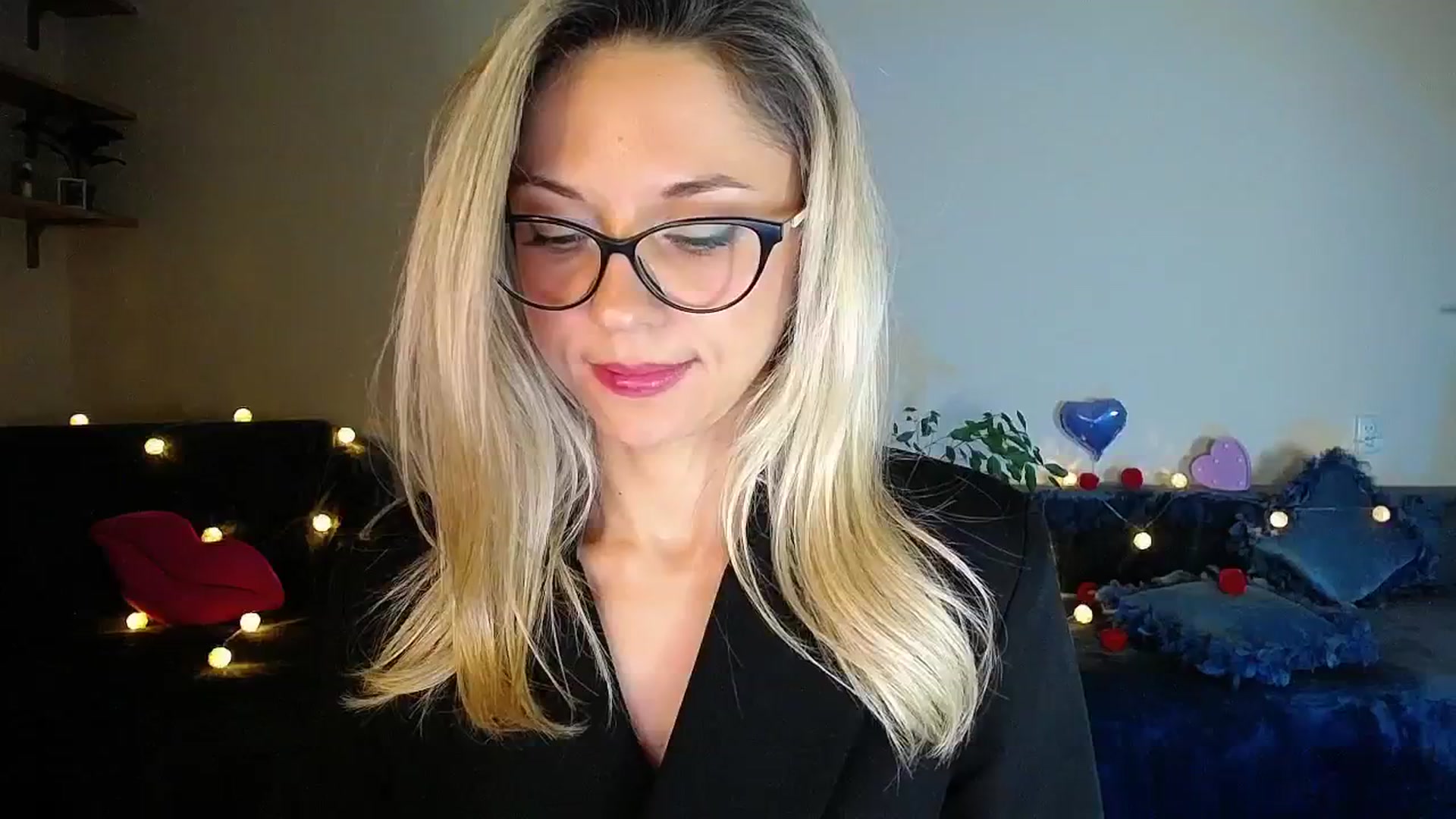 Gallery image thumbnail from Sunshine_alis's myfreecams stream on, 10/11/2025, 19:40 image 3 of 20