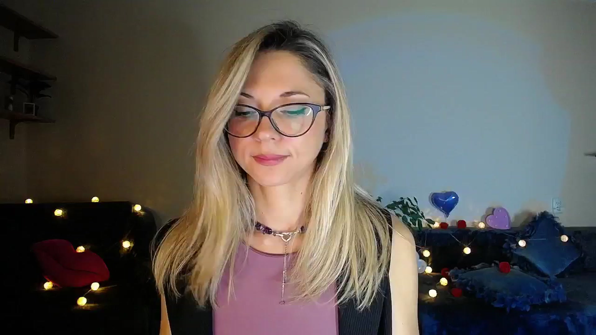 Gallery image thumbnail from Sunshine_alis's myfreecams stream on, 10/13/2025, 16:56 image 6 of 20