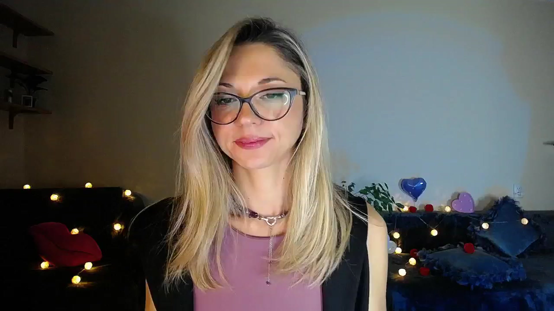 Gallery image thumbnail from Sunshine_alis's myfreecams stream on, 10/13/2025, 16:56 image 11 of 20