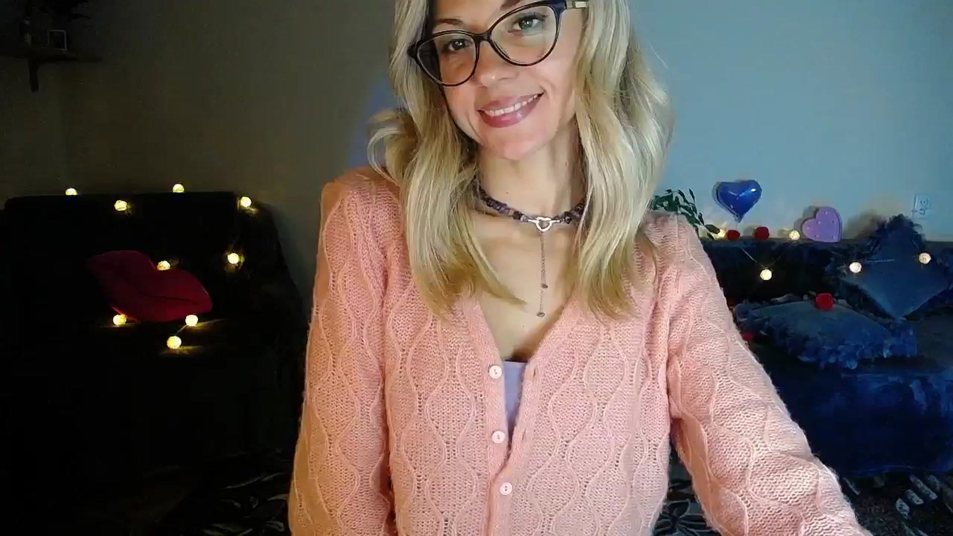 Gallery image thumbnail from Sunshine_alis's myfreecams stream on, 10/14/2025, 16:41 image 8 of 20