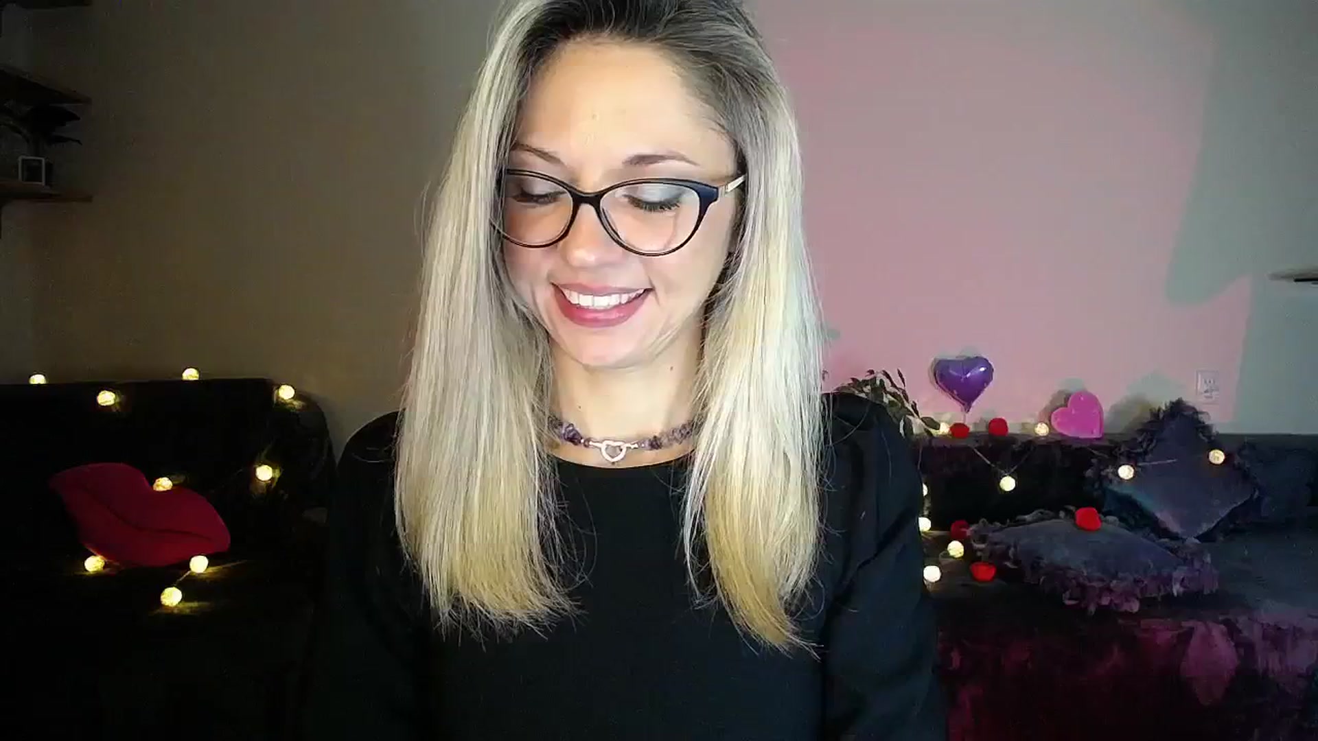 Gallery image thumbnail from Sunshine_alis's myfreecams stream on, 10/15/2025, 16:52 image 13 of 20