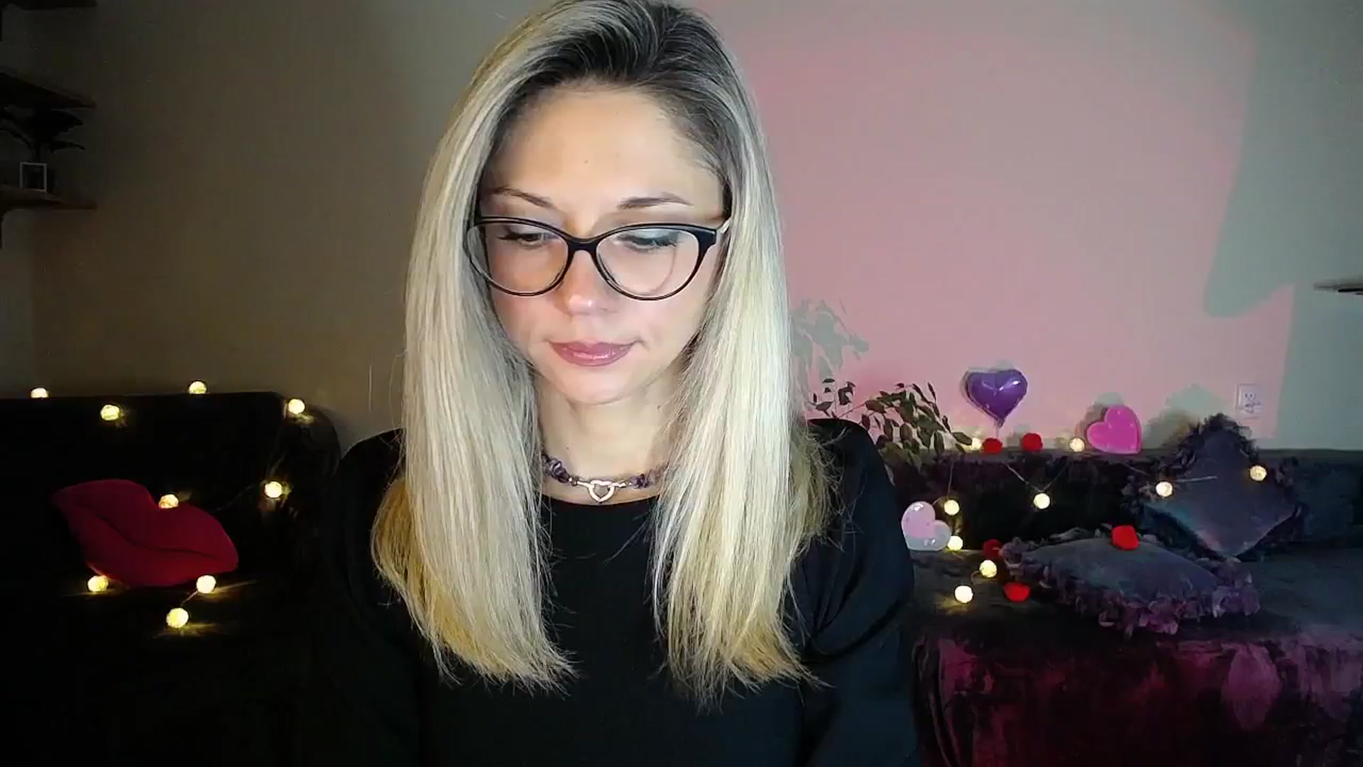 Gallery image thumbnail from Sunshine_alis's myfreecams stream on, 10/15/2025, 16:52 image 2 of 20