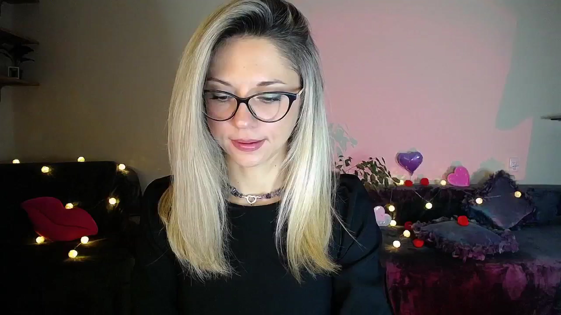 Gallery image thumbnail from Sunshine_alis's myfreecams stream on, 10/15/2025, 16:52 image 6 of 20