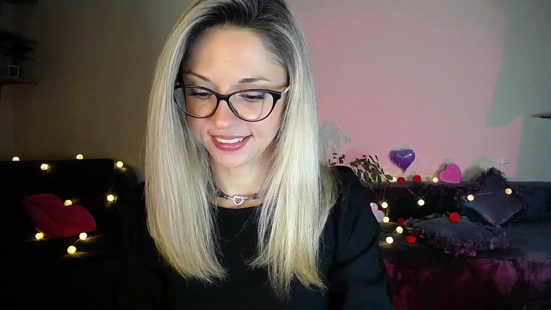 Gallery image thumbnail from Sunshine_alis's myfreecams stream on, 10/15/2025, 16:52 image 5 of 20