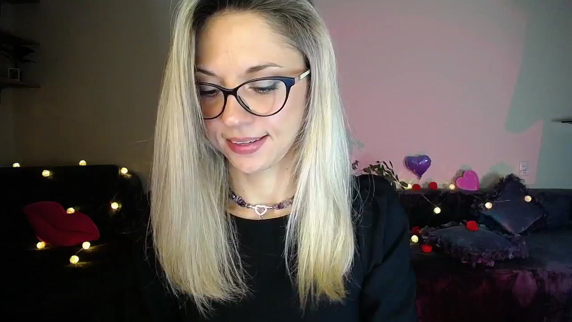 Gallery image thumbnail from Sunshine_alis's myfreecams stream on, 10/15/2025, 16:52 image 12 of 20