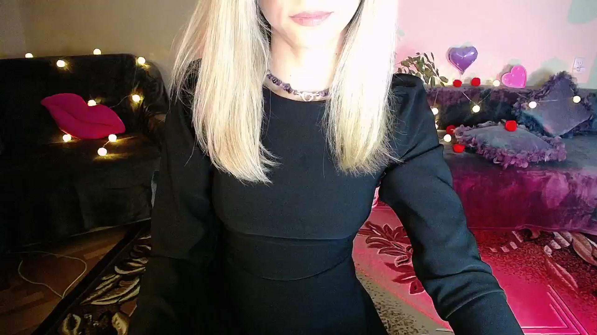 Gallery image thumbnail from Sunshine_alis's myfreecams stream on, 10/15/2025, 19:10 image 18 of 20