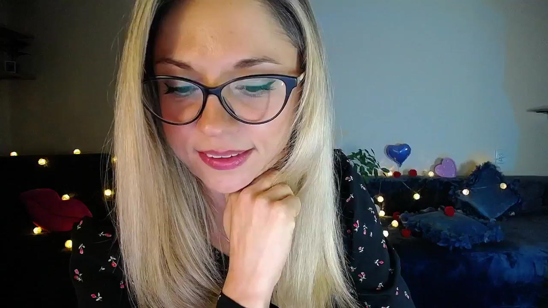Gallery image thumbnail from Sunshine_alis's myfreecams stream on, 10/16/2025, 18:21 image 13 of 20