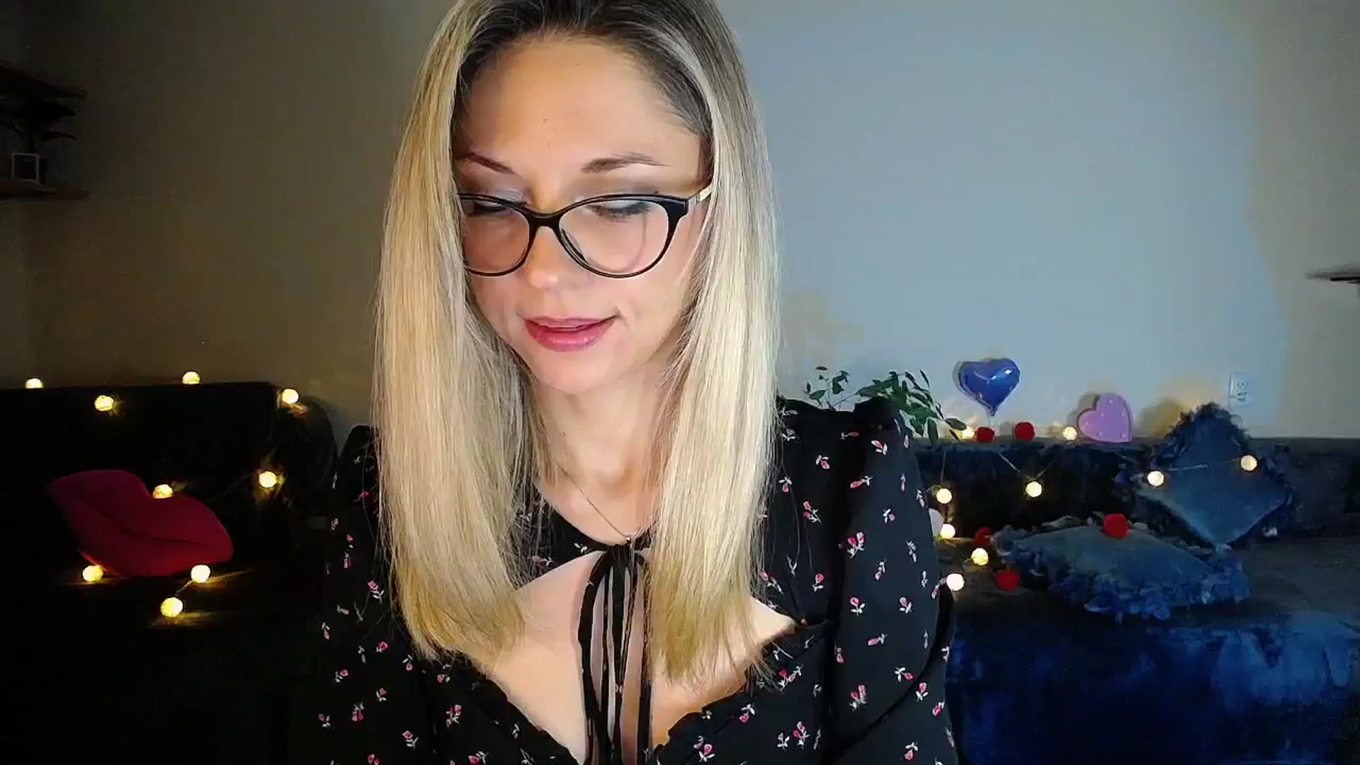 Gallery image thumbnail from Sunshine_alis's myfreecams stream on, 10/16/2025, 18:21 image 8 of 20