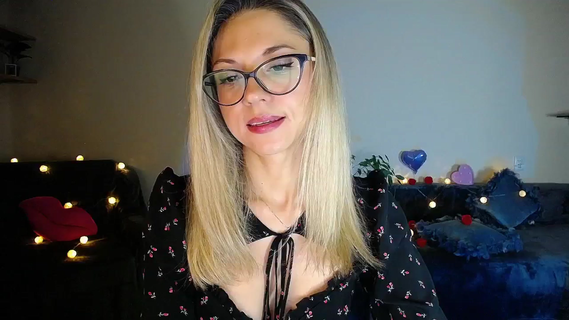 Gallery image thumbnail from Sunshine_alis's myfreecams stream on, 10/16/2025, 18:21 image 2 of 20