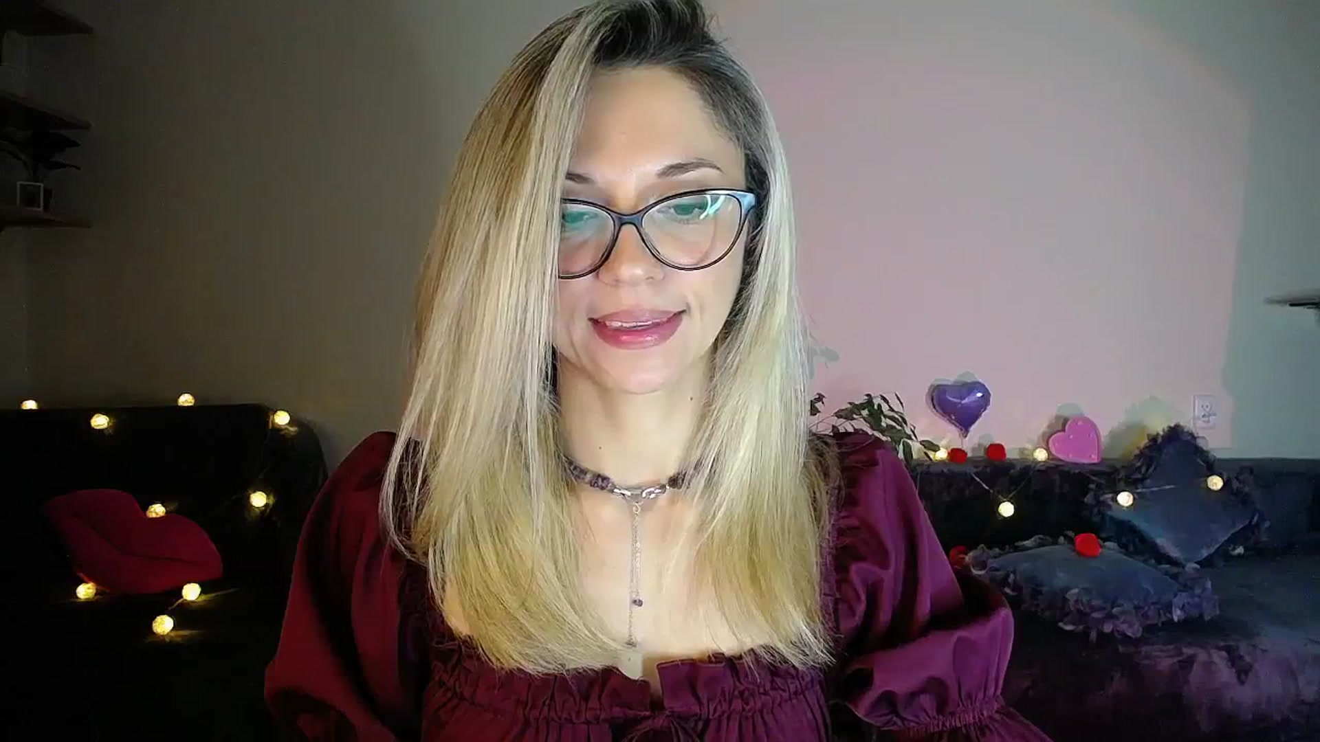 Gallery image thumbnail from Sunshine_alis's myfreecams stream on, 10/17/2025, 18:43 image 3 of 20