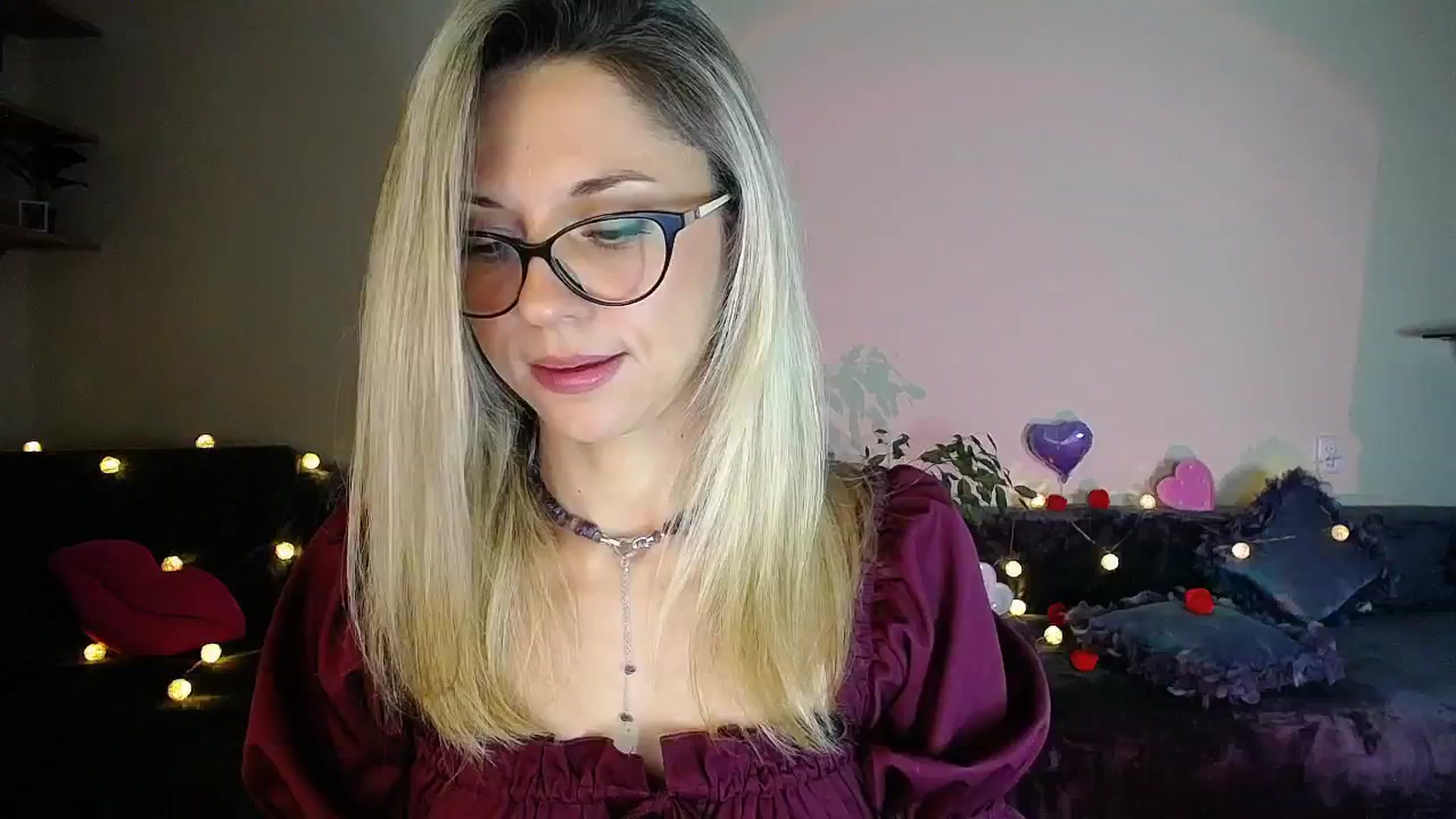 Gallery image thumbnail from Sunshine_alis's myfreecams stream on, 10/17/2025, 18:43 image 1 of 20