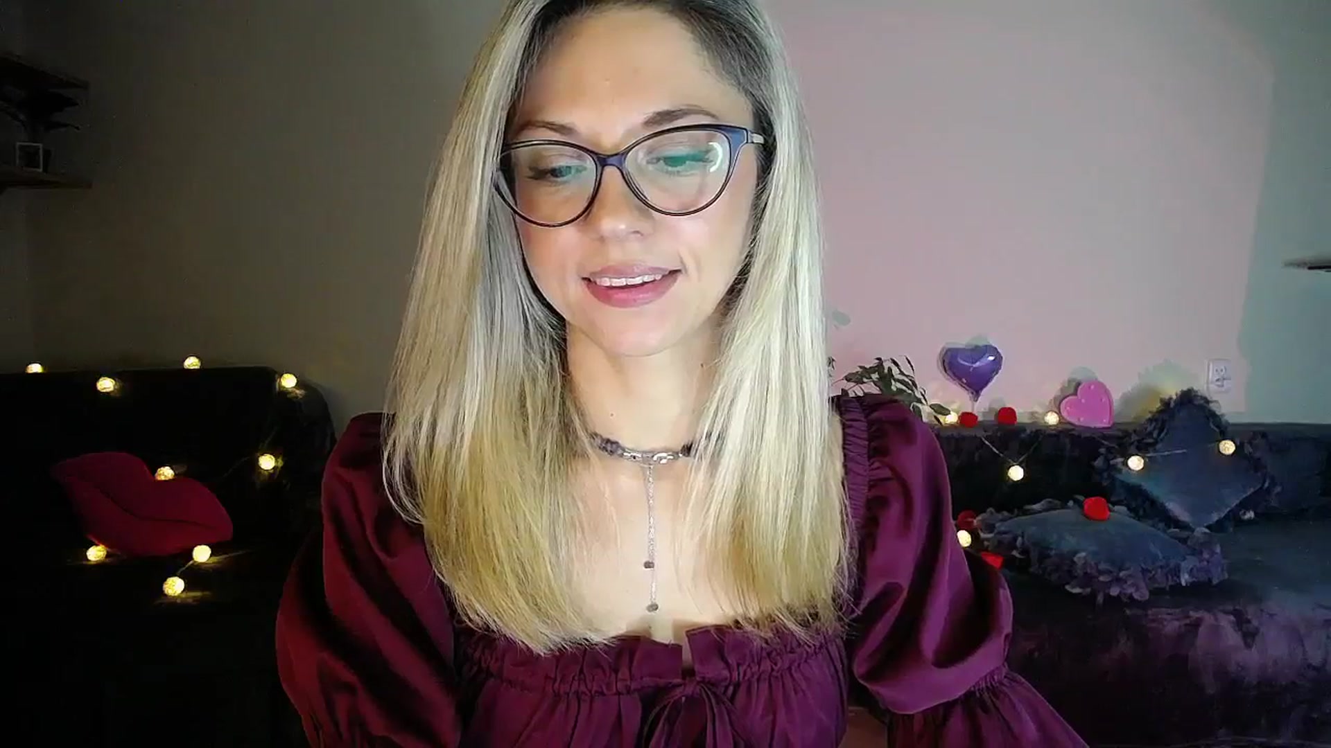 Gallery image thumbnail from Sunshine_alis's myfreecams stream on, 10/17/2025, 18:43 image 16 of 20
