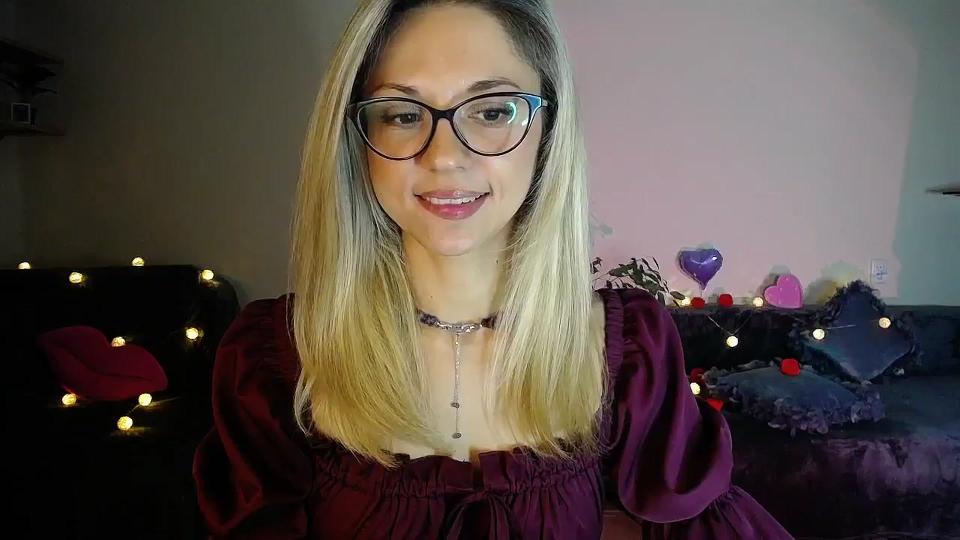 Gallery image thumbnail from Sunshine_alis's myfreecams stream on, 10/17/2025, 18:43 image 15 of 20