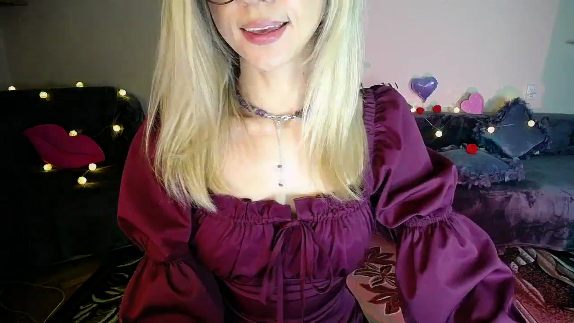 Gallery image thumbnail from Sunshine_alis's myfreecams stream on, 10/17/2025, 18:43 image 5 of 20