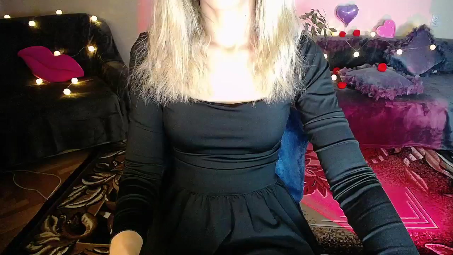 Gallery image thumbnail from Sunshine_alis's myfreecams stream on, 10/21/2025, 19:47 image 19 of 20