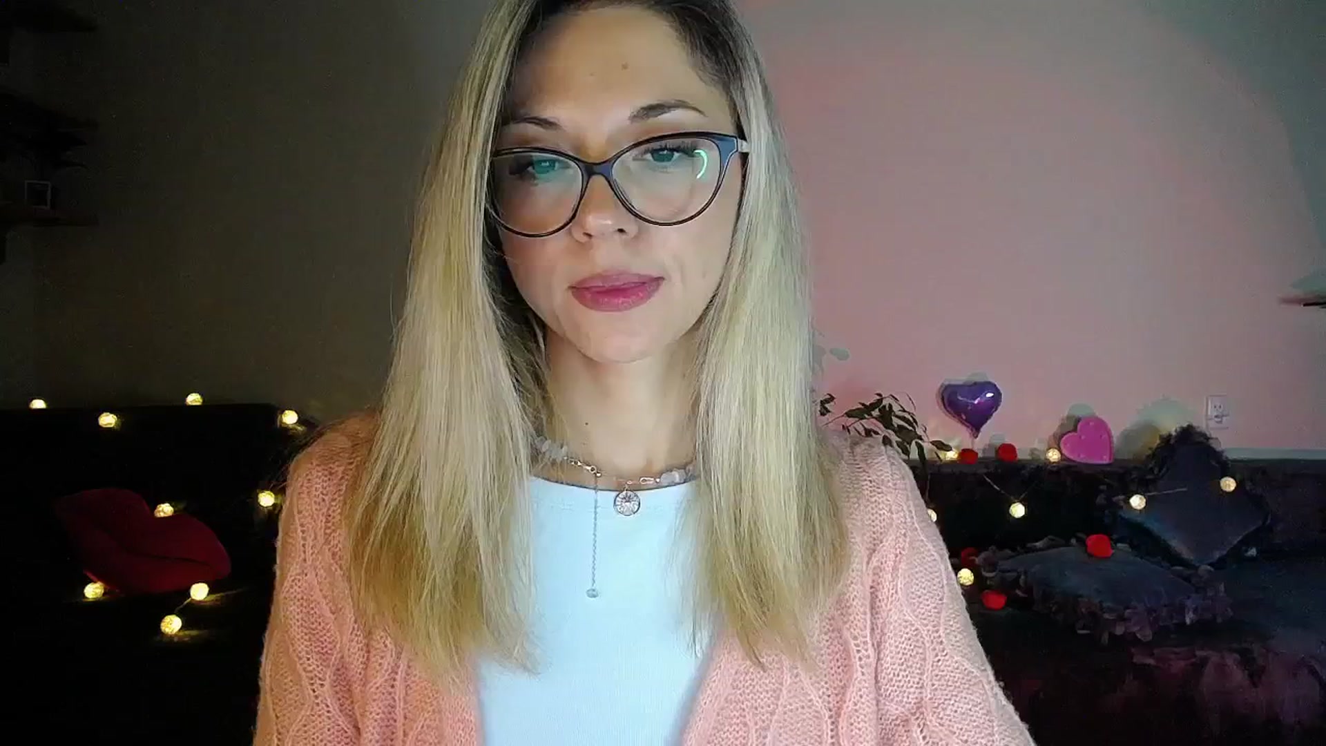 Gallery image thumbnail from Sunshine_alis's myfreecams stream on, 10/22/2025, 18:51 image 14 of 20