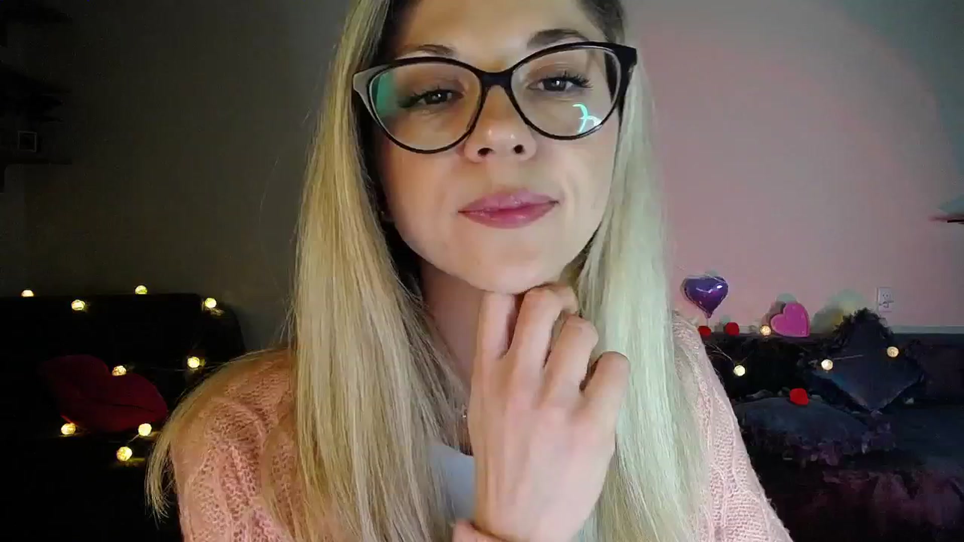 Gallery image thumbnail from Sunshine_alis's myfreecams stream on, 10/22/2025, 18:51 image 12 of 20